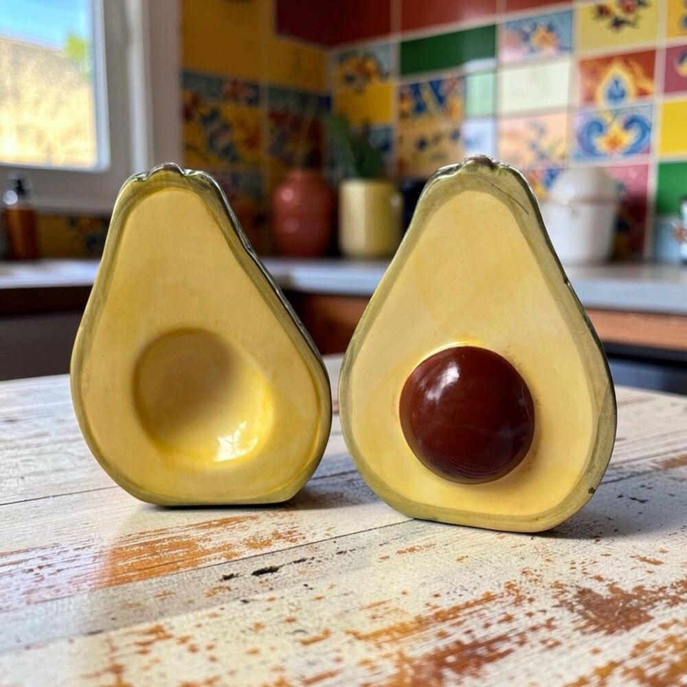 Avocado Ceramic Salt & Pepper Shaker Set 2pc 3 in. Vintage Fiesta